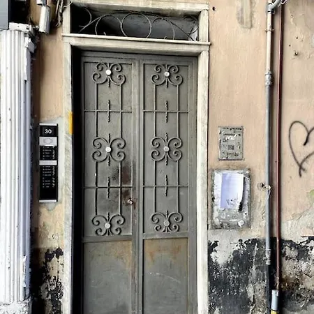 Overlooking The Porto Antico Of Apartment *